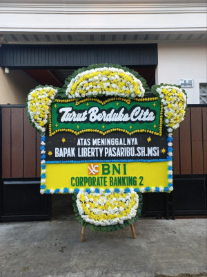 Papan Bunga Duka di Wowawanggu