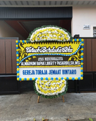 Papan Bunga Duka di Wowawanggu